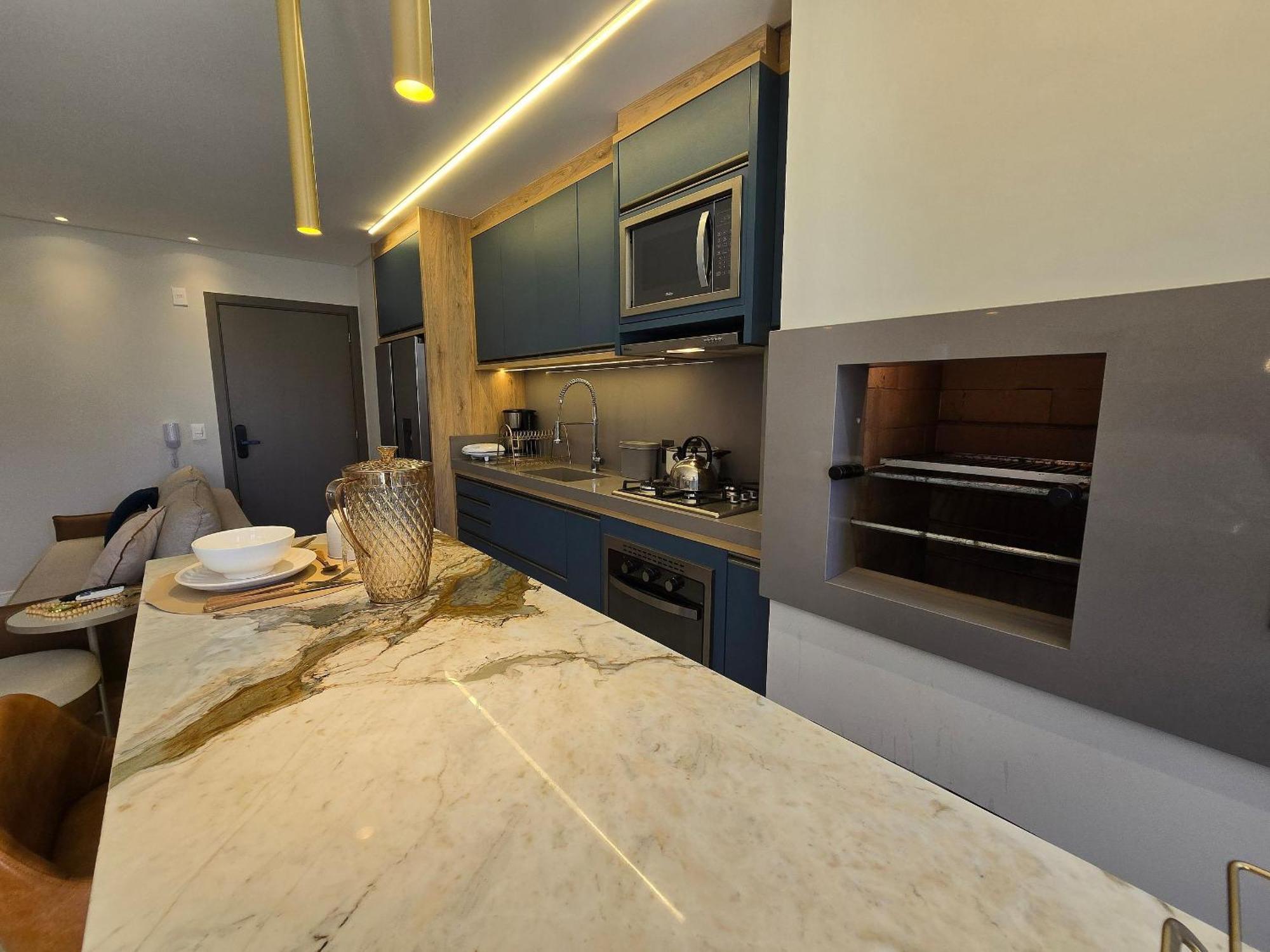 Apartamento 404 -bc 2 Quartos C/churrasq./terraco/garagem Balneario Camboriu