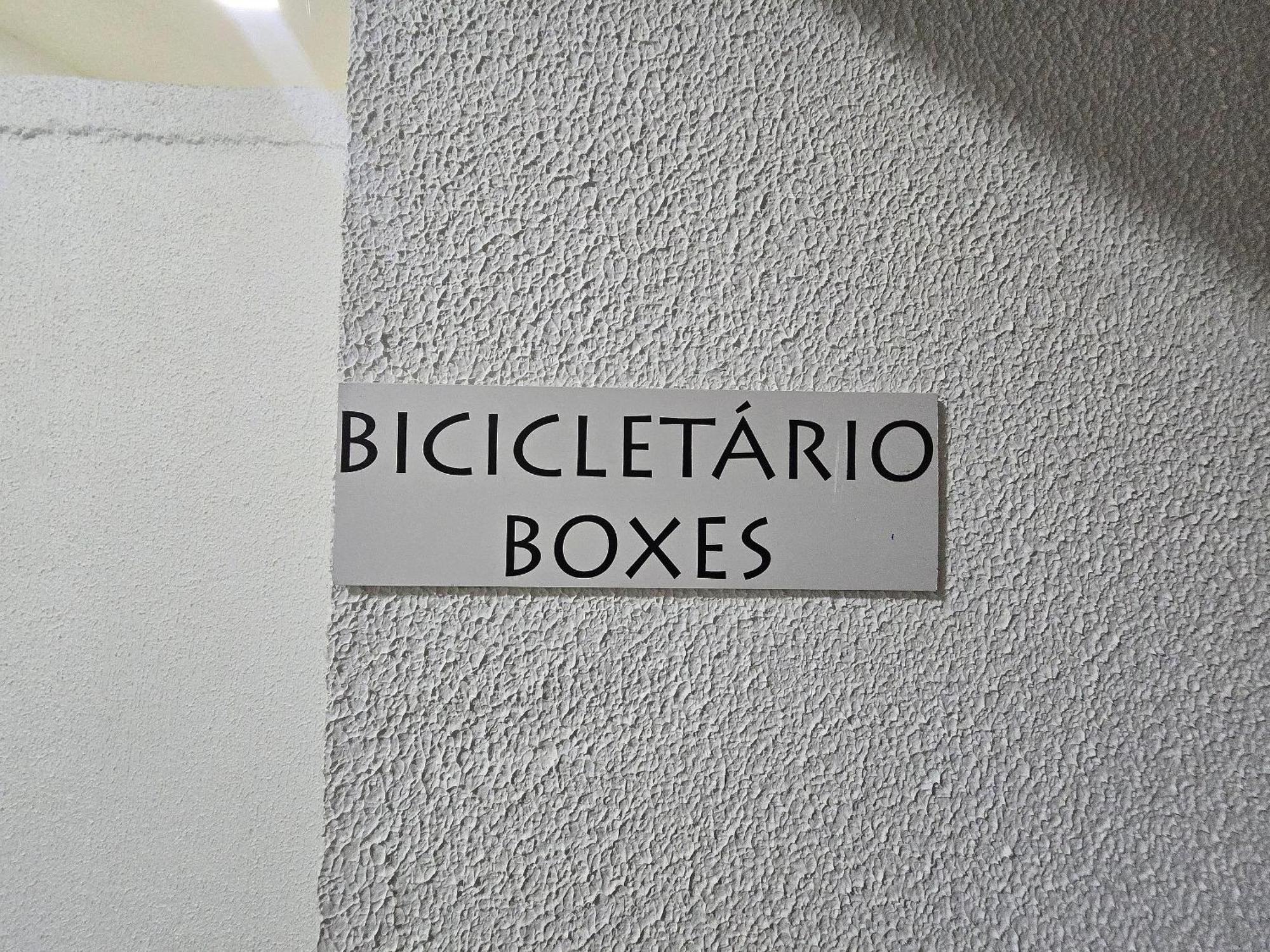 Apartamento 404 -bc 2 Quartos C/churrasq./terraco/garagem